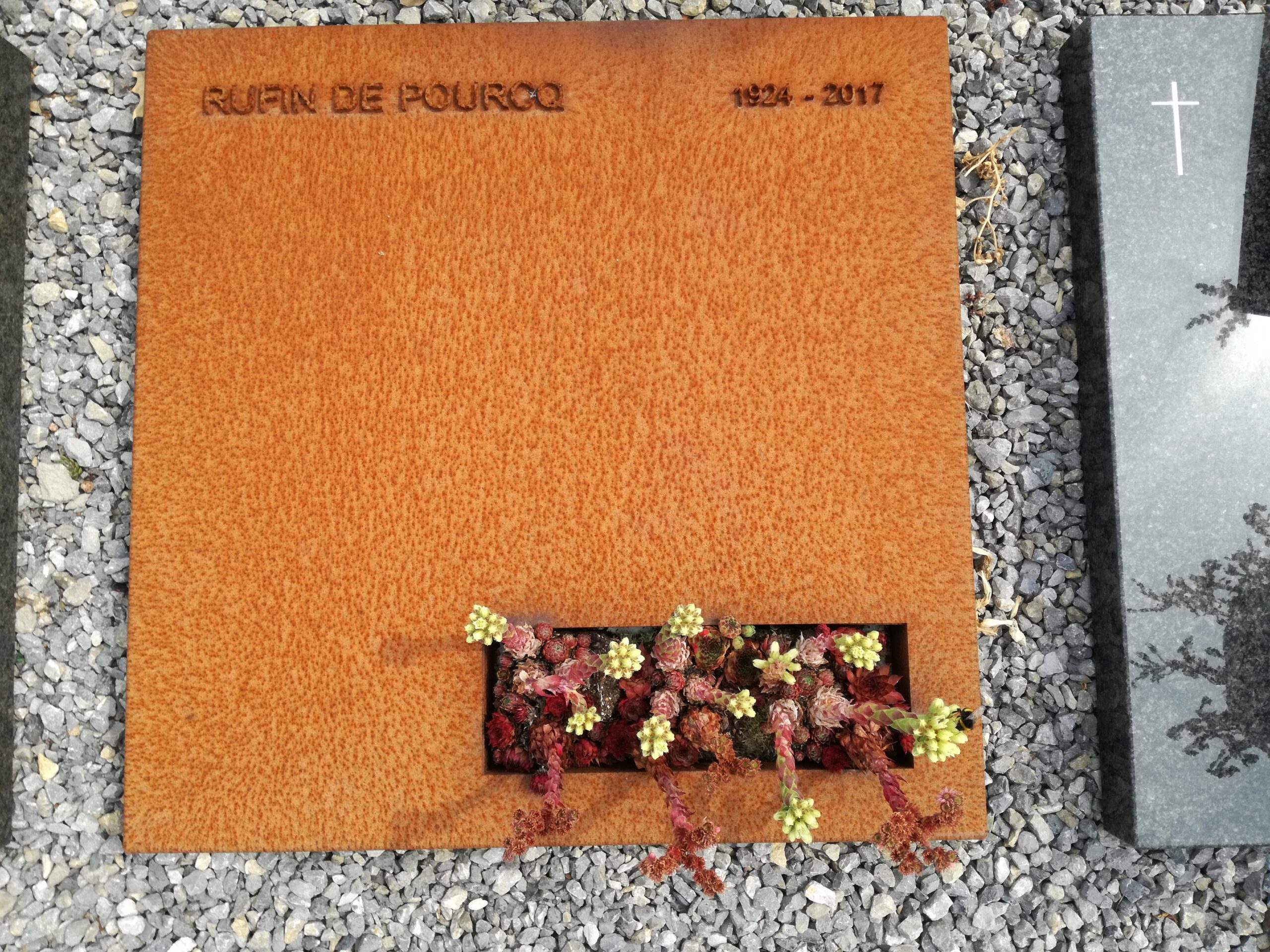 urnegraf corten